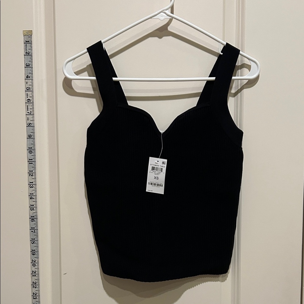 Chic Black Women's Tank Top